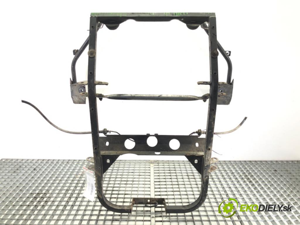 MICROCAR VIRGO 1999 - 2004    ---  výztuha pod motor  (Výztuhy přední)