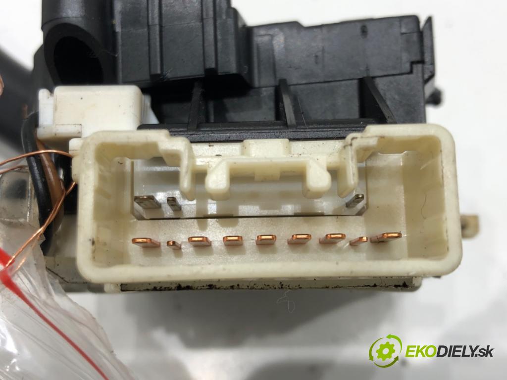 TOYOTA COROLLA (_E12_) 2001 - 2007    1.6 VVT-i (ZZE121_) 81 kW [110 KM] benzyna 2002 - 2006  Prepínač smeroviek 02190-173712 (Prepínače, spínače, tlačidlá a ovládače kúrenia)