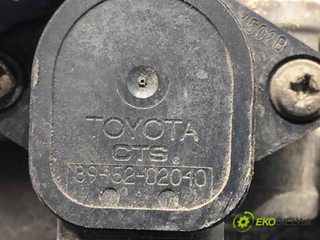 TOYOTA COROLLA (_E12_) 2001 - 2007    1.6 VVT-i (ZZE121_) 81 kW [110 KM] benzyna 2002 - 2006  Škrtiaca klapka 89452-02040 (Škrtiace klapky)