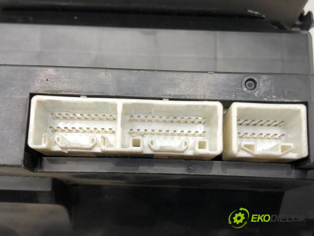 TOYOTA COROLLA (_E12_) 2001 - 2007    1.6 VVT-i (ZZE121_) 81 kW [110 KM] benzyna 2002 - 2006  Panel ovládania kúrenia 88650-13050 (Prepínače, spínače, tlačidlá a ovládače kúrenia)