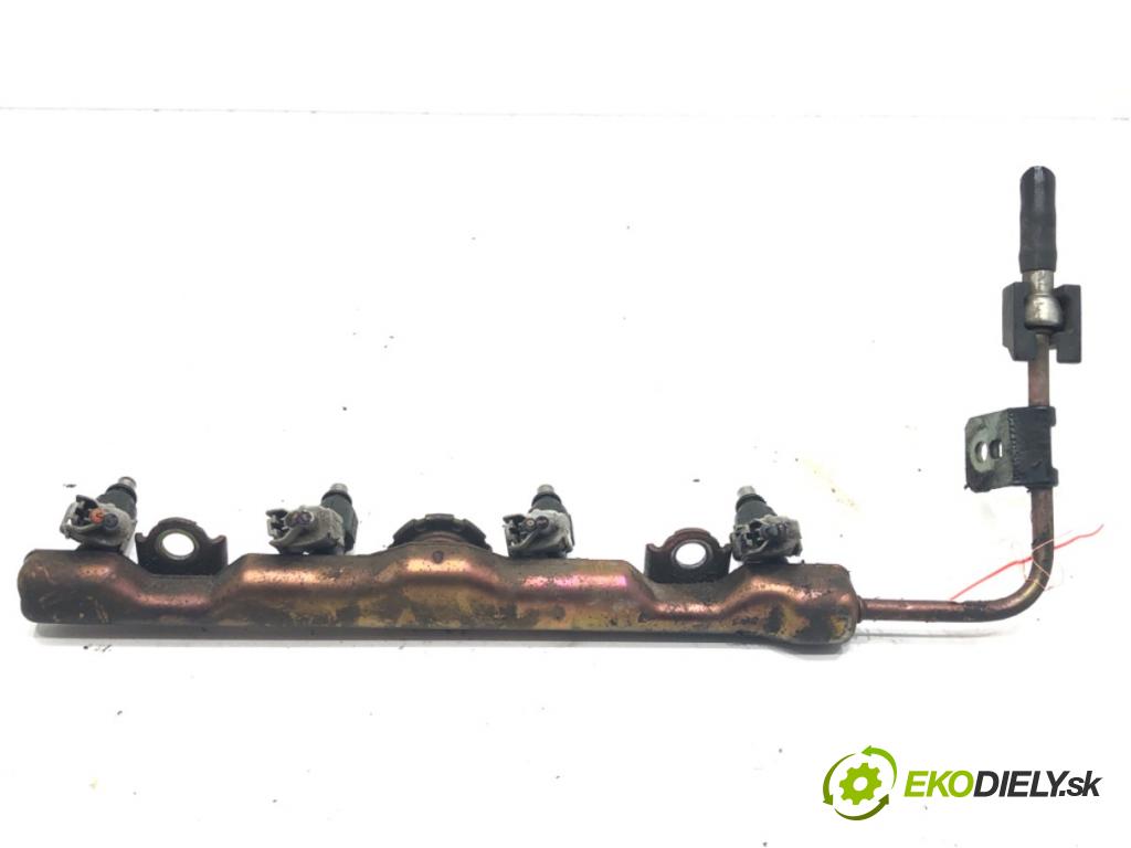 TOYOTA COROLLA (_E12_) 2001 - 2007    1.6 VVT-i (ZZE121_) 81 kW [110 KM] benzyna 2002 - 2006  Lišta vstrekovacia  (Vstrekovacie lišty)