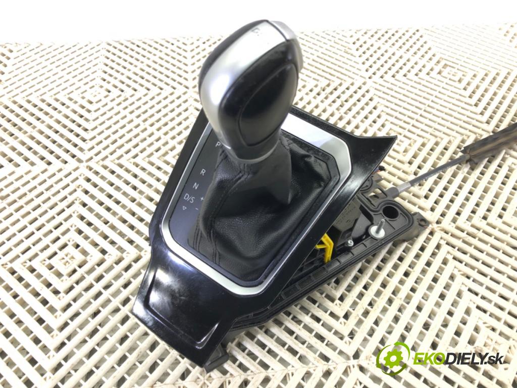 VW T-ROC (A11) 2017 - 2022    1.5 TSI 4motion 110 kW [150 KM] benzyna 2018 - 2022  Kulisa 5Q1713025BC (Rýchlostné páky / kulisy)