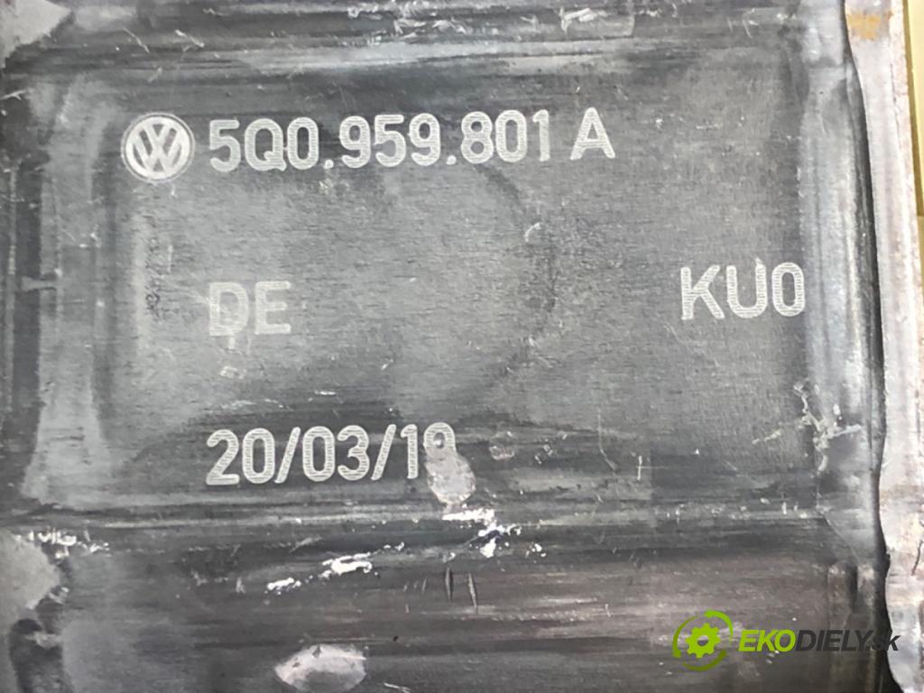 VW T-ROC (A11) 2017 - 2022    1.5 TSI 4motion 110 kW [150 KM] benzyna 2018 - 2022  mechanismus okna pravý přední část 2GA837462F