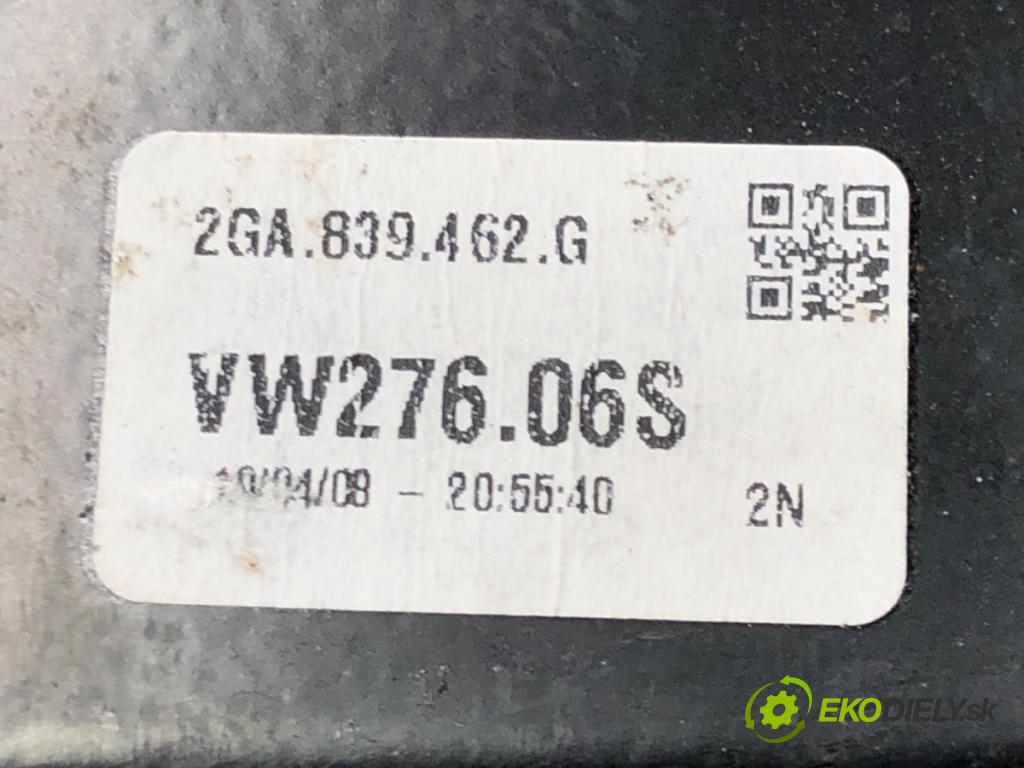 VW T-ROC (A11) 2017 - 2022    1.5 TSI 4motion 110 kW [150 KM] benzyna 2018 - 2022  mechanismus okna pravý zadní část 2GA839462G
