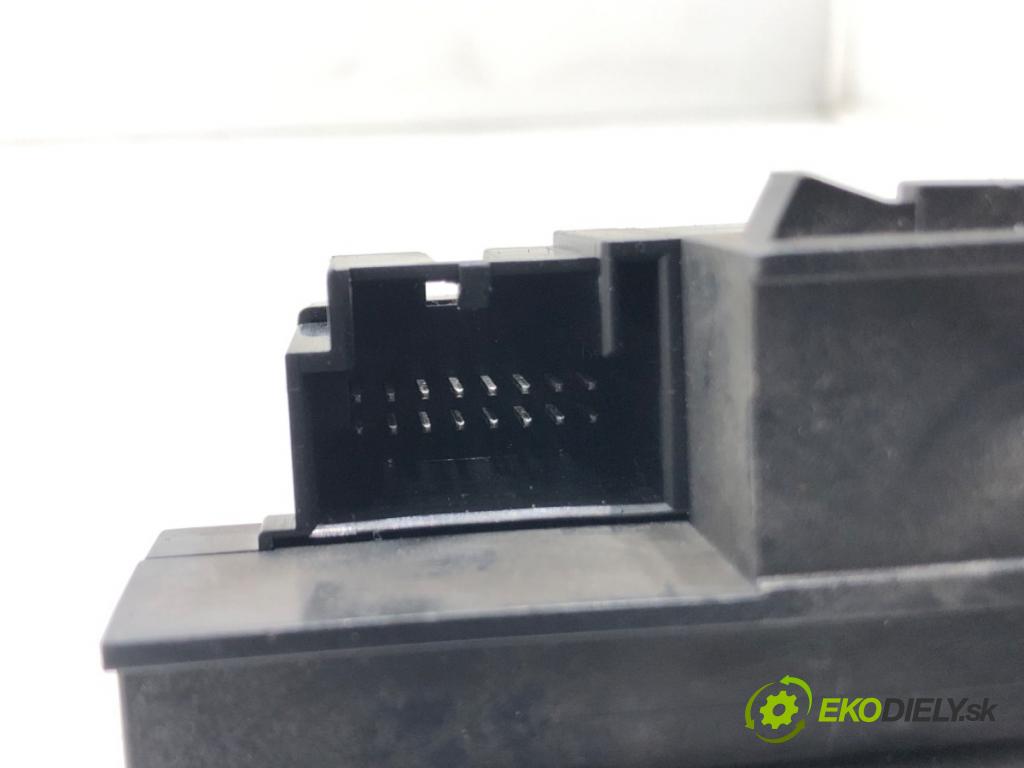 VW PASSAT CC B6 (357) 2008 - 2012    1.8 TSI 118 kW [160 KM] benzyna 2008 - 2012  spinačka 3C0905843R (Spínacie skrinky a kľúče)