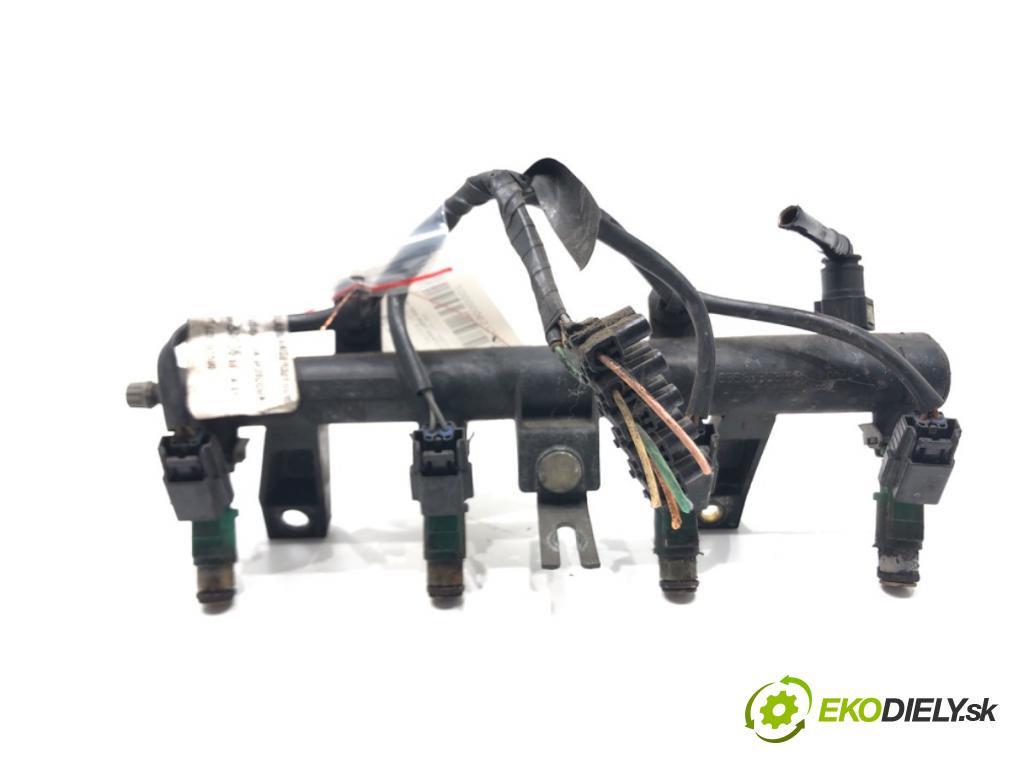 CITROEN C3 I (FC_, FN_) 2002 - 2022    1.1 i 44 kW [60 KM] benzyna 2002 - 2022  Lišta vstrekovacia 9655833580 (Vstrekovacie lišty)