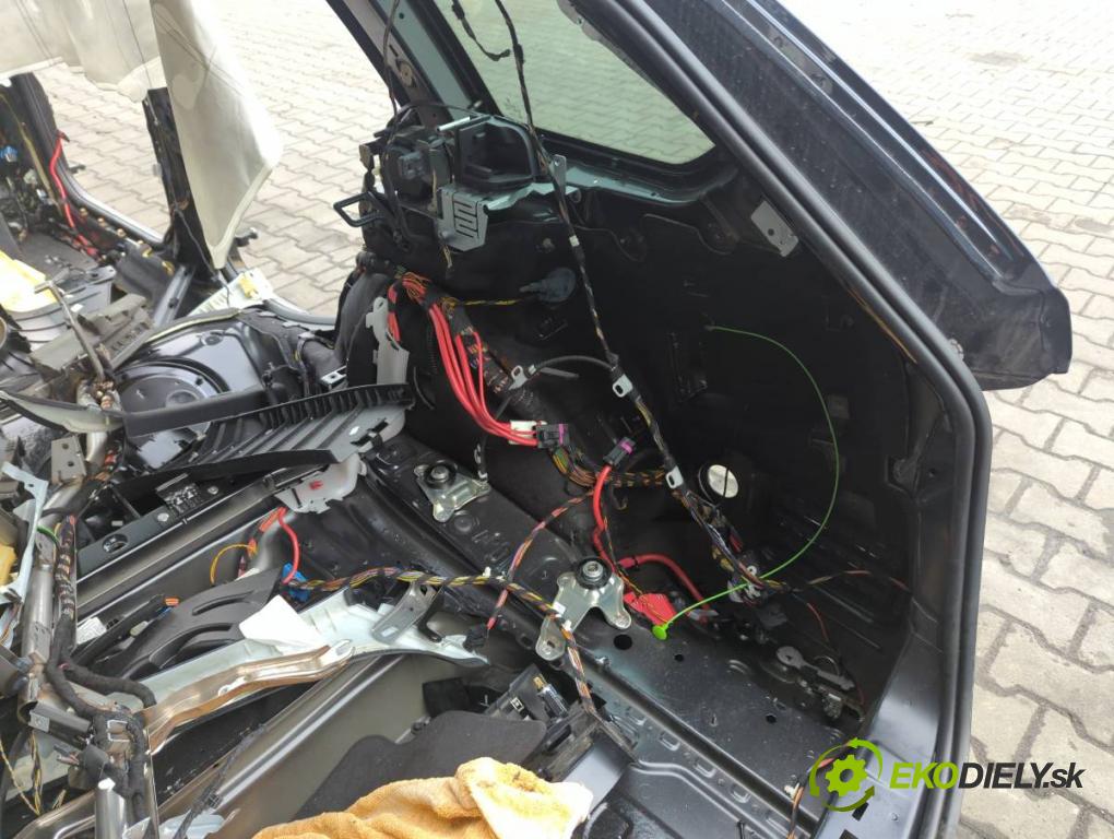 BMW 3 Touring (F31) 2012 - 2019    320 d 135 kW [184 KM] olej napędowy 2012 - 2016  KAROSERIA ČTVRŤÁK blatník zadní část levý pravý práh střecha