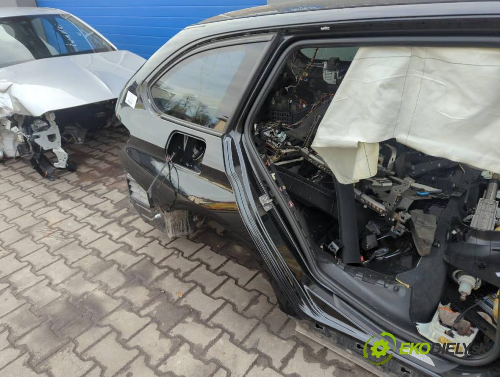 BMW 3 Touring (F31) 2012 - 2019    320 d 135 kW [184 KM] olej napędowy 2012 - 2016  KAROSERIA ČTVRŤÁK blatník zadní část levý pravý práh střecha