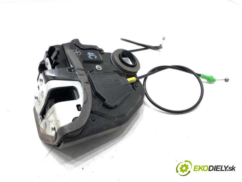 TOYOTA AURIS Kombi (_E18_) 2013 - 2018    1.8 Hybrid (ZWE186_) 73 kW [99 KM] Hybryda silnik benzynowy / elektryczny 2013 - 2018  zámok dveře pravý zadní část