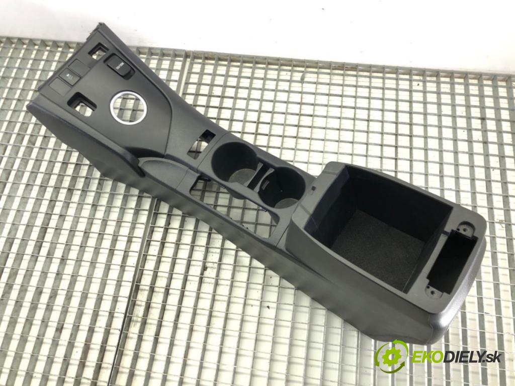 TOYOTA AURIS Kombi (_E18_) 2013 - 2018    1.8 Hybrid (ZWE186_) 73 kW [99 KM] Hybryda silnik benzynowy / elektryczny 2013 - 2018  Tunel stredový  (Stredový tunel / panel)