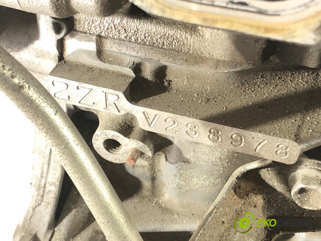 TOYOTA AURIS Kombi (_E18_) 2013 - 2018    1.8 Hybrid (ZWE186_) 73 kW [99 KM] Hybryda silnik benzynowy / elektryczny 2013 - 2018  Motor 2ZR-FXE (Motory (kompletné))