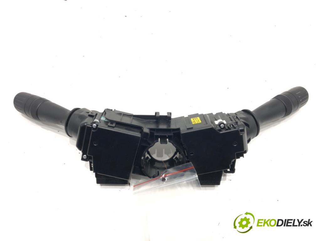 TOYOTA AURIS Kombi (_E18_) 2013 - 2018    1.8 Hybrid (ZWE186_) 73 kW [99 KM] Hybryda silnik benzynowy / elektryczny 2013 - 2018  Prepínač kombinovaný 02740-17F849 (Prepínače, spínače, tlačidlá a ovládače kúrenia)