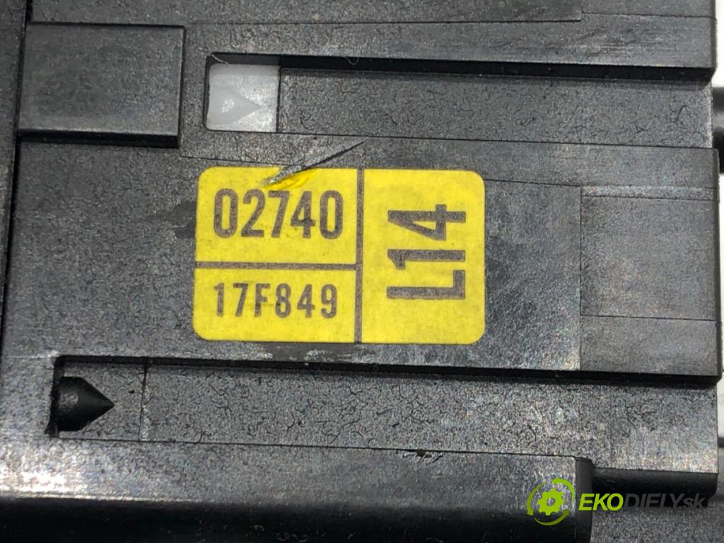 TOYOTA AURIS Kombi (_E18_) 2013 - 2018    1.8 Hybrid (ZWE186_) 73 kW [99 KM] Hybryda silnik benzynowy / elektryczny 2013 - 2018  Prepínač kombinovaný 02740-17F849 (Prepínače, spínače, tlačidlá a ovládače kúrenia)