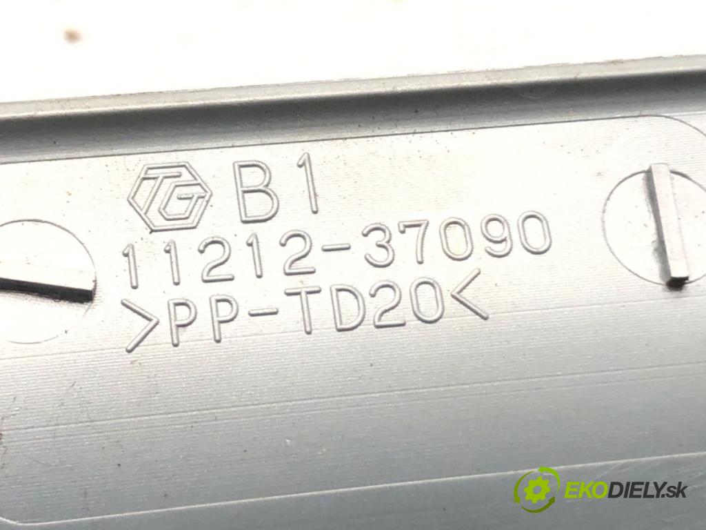 TOYOTA AURIS Kombi (_E18_) 2013 - 2018    1.8 Hybrid (ZWE186_) 73 kW [99 KM] Hybryda silnik benzynowy / elektryczny 2013 - 2018  kryt motora 11212-37090 (Kryty motora)