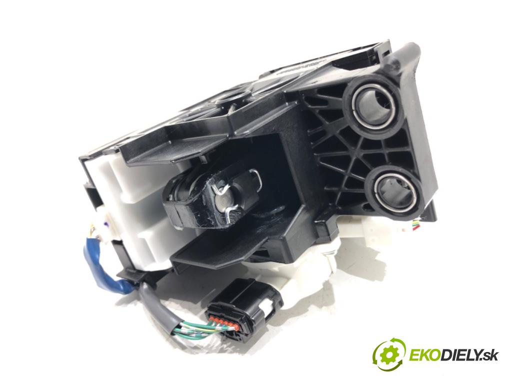 TOYOTA AURIS Kombi (_E18_) 2013 - 2018    1.8 Hybrid (ZWE186_) 73 kW [99 KM] Hybryda silnik benzynowy / elektryczny 2013 - 2018  Kulisa 750588-LHD (Rýchlostné páky / kulisy)