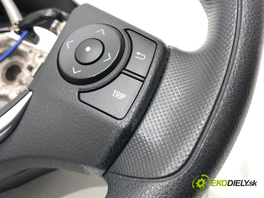 TOYOTA AURIS Kombi (_E18_) 2013 - 2018    1.8 Hybrid (ZWE186_) 73 kW [99 KM] Hybryda silnik benzynowy / elektryczny 2013 - 2018  Volant  (Volanty)