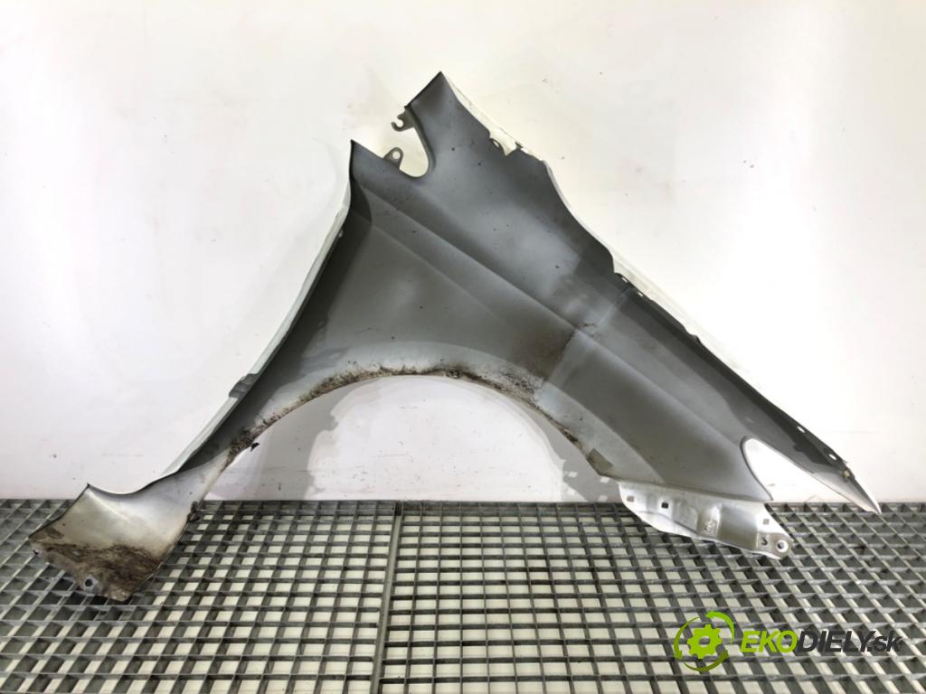TOYOTA AURIS Kombi (_E18_) 2013 - 2018    1.8 Hybrid (ZWE186_) 73 kW [99 KM] Hybryda silnik benzynowy / elektryczny 2013 - 2018  blatník levý přední část