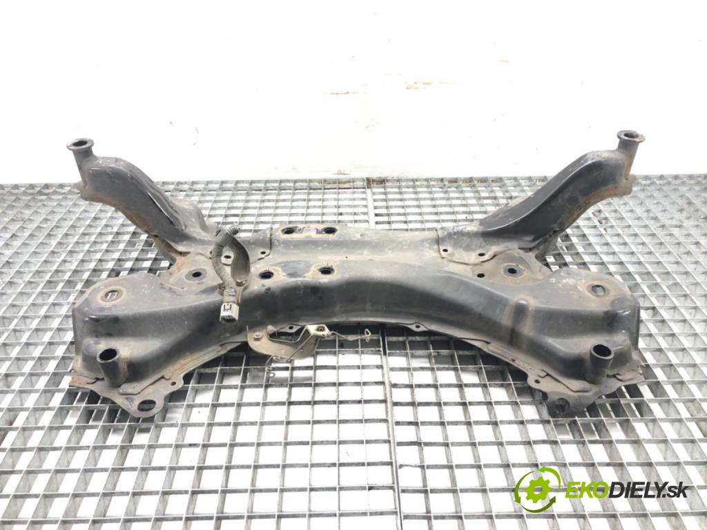 TOYOTA AURIS Kombi (_E18_) 2013 - 2018    1.8 Hybrid (ZWE186_) 73 kW [99 KM] Hybryda silnik benzynowy / elektryczny 2013 - 2018  výztuha pod motor  (Výztuhy přední)