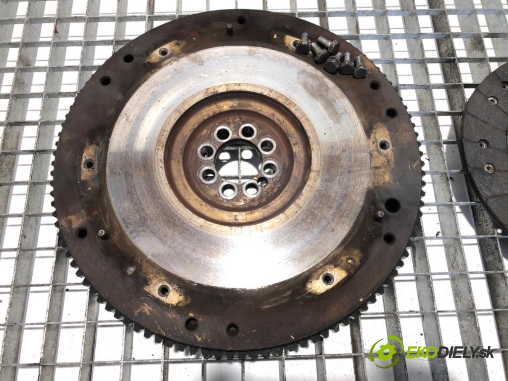 FORD TRANSIT Autobus (E_ _) 1994 - 2000    2.5 TD (EBL, EDL, EDS, EGL, ESL, ESS, EUS) 63 kW [85 KM] olej napędowy 1995 - 2000  Spojková sada (bez ložiska) 324011710 (Kompletné sady (bez ložiska))