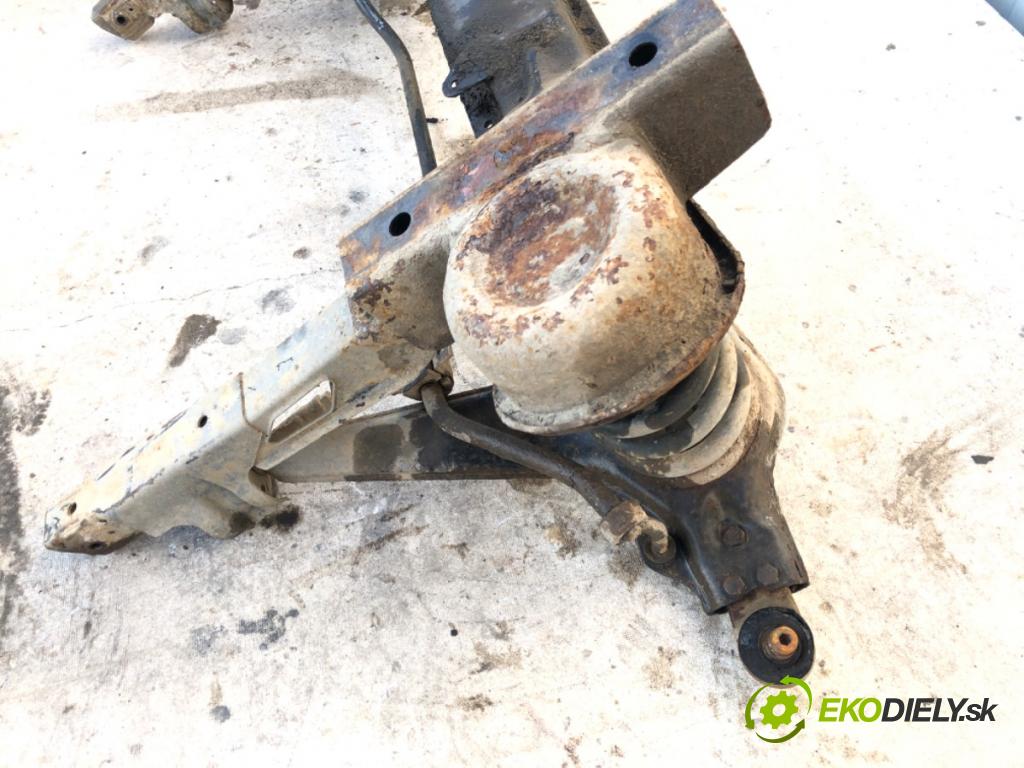 FORD TRANSIT Autobus (E_ _) 1994 - 2000    2.5 TD (EBL, EDL, EDS, EGL, ESL, ESS, EUS) 63 kW [85 KM] olej napędowy 1995 - 2000  výztuha pod motor  (Výztuhy přední)