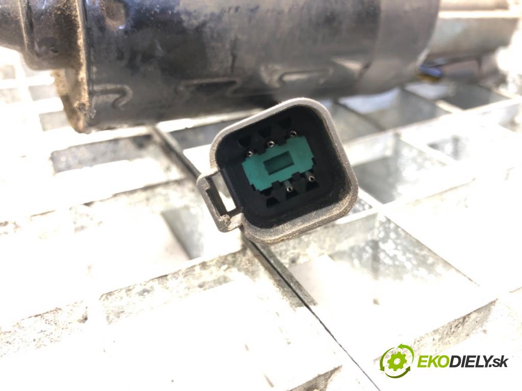 SCANIA 4 - series 1995 - 2008    124 /G420  Mechanizmus stieračov predný  (Motorčeky stieračov predné)