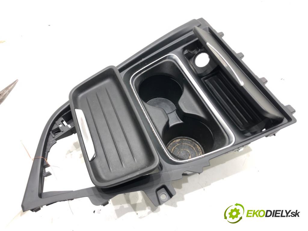 BMW 3 Touring (F31) 2012 - 2019    320 d 135 kW [184 KM] olej napędowy 2012 - 2016  Držiak na nápoje 9218925 (Úchyty, držiaky na nápoje)