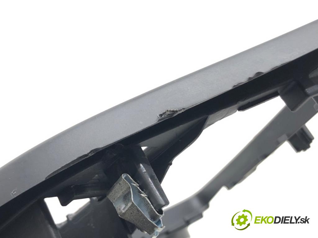 BMW 3 Touring (F31) 2012 - 2019    320 d 135 kW [184 KM] olej napędowy 2012 - 2016  Držiak na nápoje 9218925 (Úchyty, držiaky na nápoje)