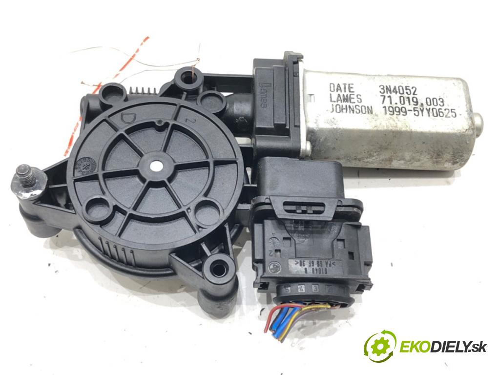 BMW 3 Touring (F31) 2012 - 2019    320 d 135 kW [184 KM] olej napędowy 2012 - 2016  motor sťahovaní okna levý přední část 71019003