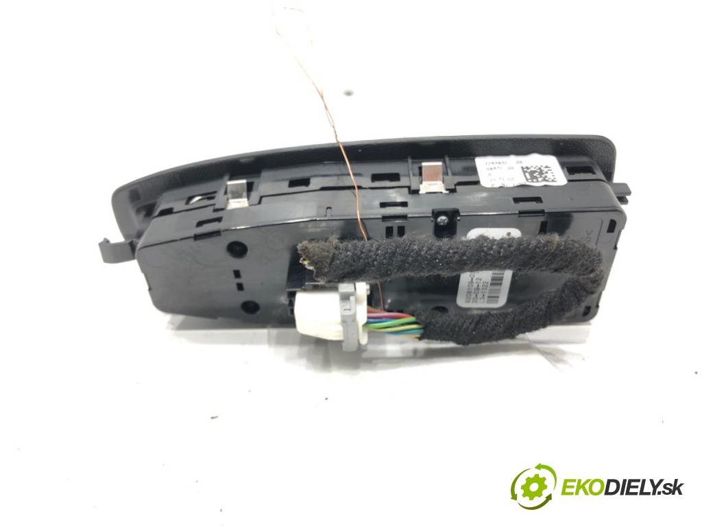 BMW 3 Touring (F31) 2012 - 2019    320 d 135 kW [184 KM] olej napędowy 2012 - 2016  Prepínač okien 9208109 (Prepínače, spínače, tlačidlá a ovládače kúrenia)