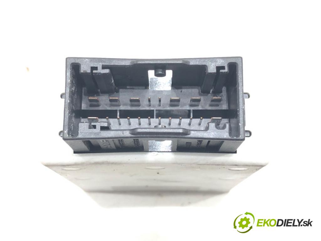 BMW 3 Touring (F31) 2012 - 2019    320 d 135 kW [184 KM] olej napędowy 2012 - 2016  Modul ťažného oka 6856747 (Ostatné)