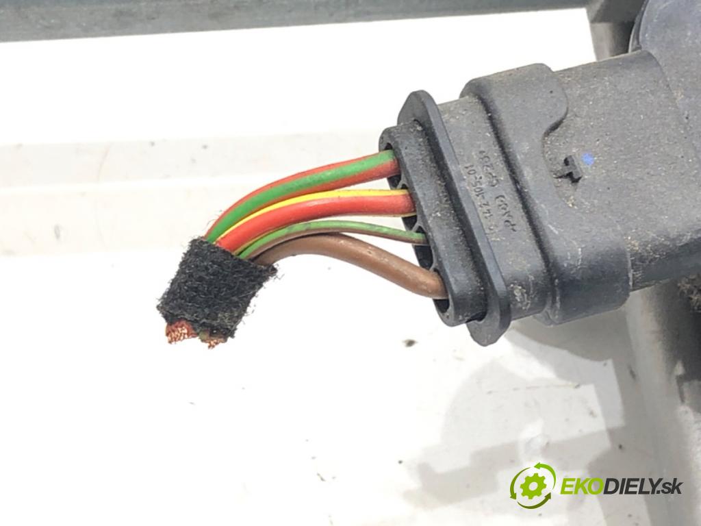 BMW 3 Touring (F31) 2012 - 2019    320 d 135 kW [184 KM] olej napędowy 2012 - 2016  Mechanizmus stieračov predný 7267503 (Motorčeky stieračov predné)