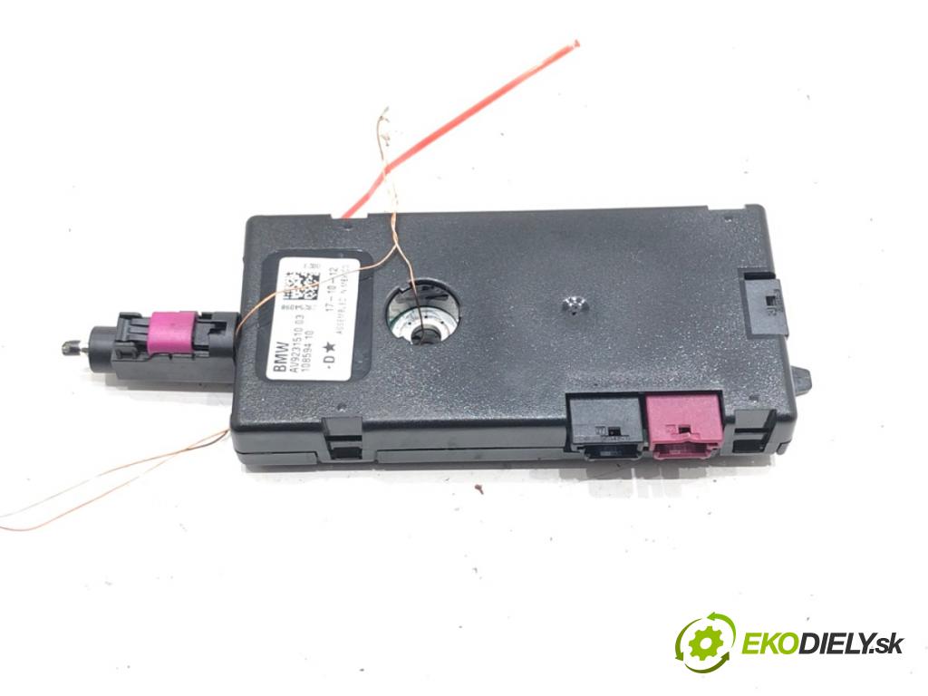 BMW 3 Touring (F31) 2012 - 2019    320 d 135 kW [184 KM] olej napędowy 2012 - 2016  Zosilňovač Antenní: 9231510 (Zosilňovače)