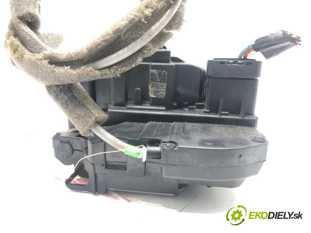 NISSAN QASHQAI / QASHQAI +2 I (J10, NJ10, JJ10E) 2006 - 2014    2.0 104 kW [141 KM] benzyna 2007 - 2013  zámok dveře pravý zadní část