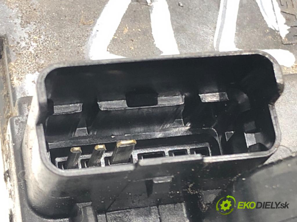 NISSAN QASHQAI / QASHQAI +2 I (J10, NJ10, JJ10E) 2006 - 2014    2.0 104 kW [141 KM] benzyna 2007 - 2013  zámok dveře pravý přední část