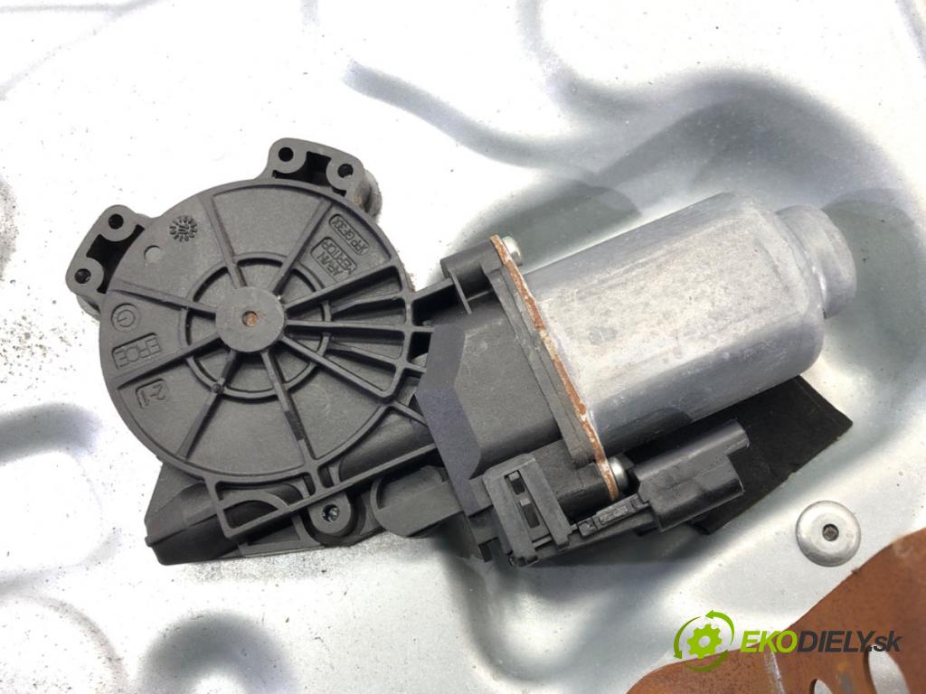 NISSAN QASHQAI / QASHQAI +2 I (J10, NJ10, JJ10E) 2006 - 2014    2.0 104 kW [141 KM] benzyna 2007 - 2013  mechanismus okna levý přední část 80771JD000