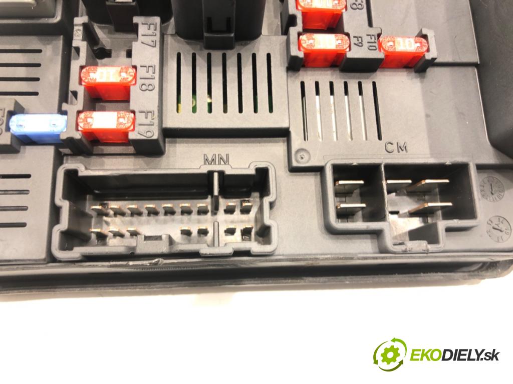 NISSAN QASHQAI / QASHQAI +2 I (J10, NJ10, JJ10E) 2006 - 2014    2.0 104 kW [141 KM] benzyna 2007 - 2013  modul BSI 284B7-BB00B (Pojistkové skříňky)