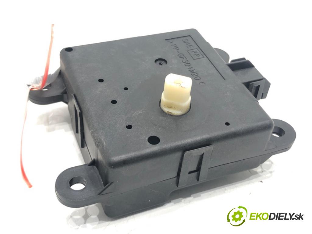 NISSAN QASHQAI / QASHQAI +2 I (J10, NJ10, JJ10E) 2006 - 2014    2.0 104 kW [141 KM] benzyna 2007 - 2013  motorek topení 27732-8H300 (Motorky topení)