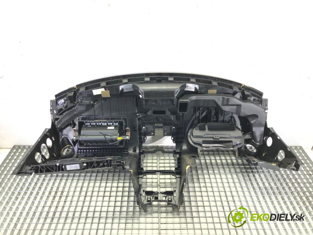 NISSAN QASHQAI / QASHQAI +2 I (J10, NJ10, JJ10E) 2006 - 2014    2.0 104 kW [141 KM] benzyna 2007 - 2013  Palubná doska silentbloku pasy