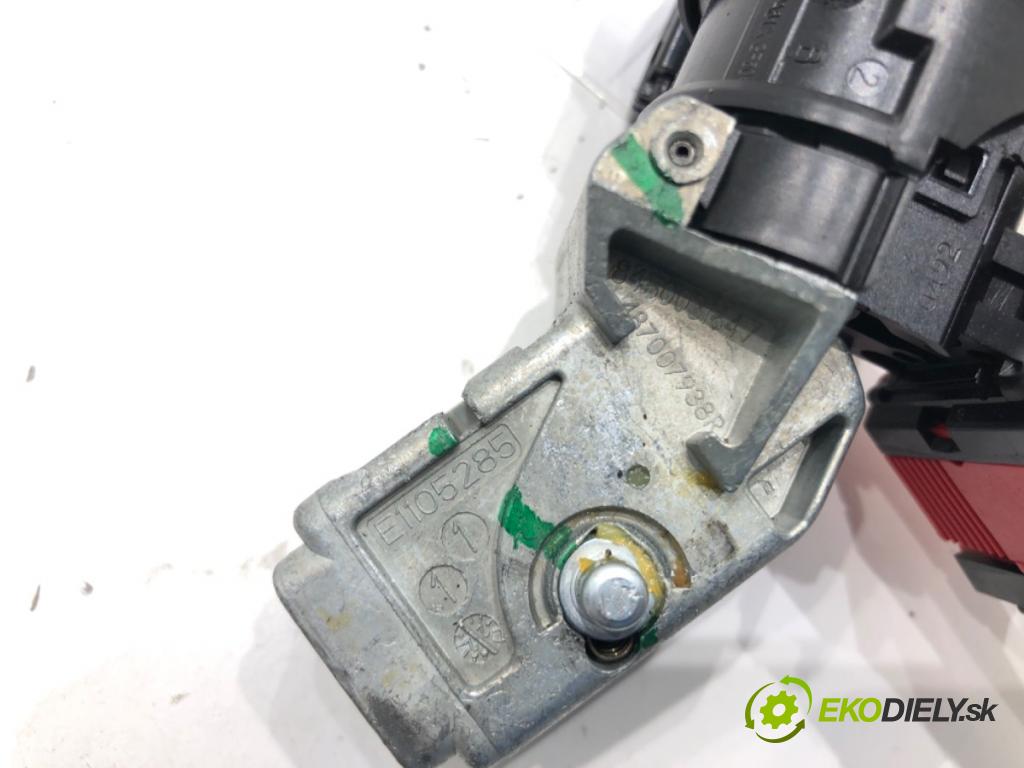 DACIA DUSTER (HM_) 2017 - 2022    1.5 dCi 115 (HMAD) 85 kW [116 KM] olej napędowy 2017 - 2022  spinačka 487007938R (Spínacie skrinky a kľúče)