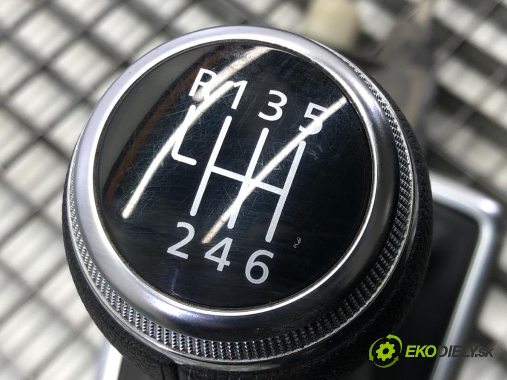 DACIA DUSTER (HM_) 2017 - 2022    1.5 dCi 115 (HMAD) 85 kW [116 KM] olej napędowy 2017 - 2022  Kulisa  (Rýchlostné páky / kulisy)