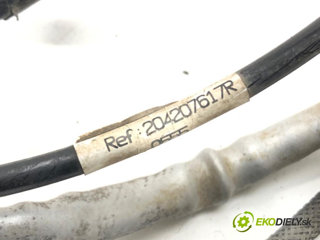 DACIA DUSTER (HM_) 2017 - 2022    1.5 dCi 115 (HMAD) 85 kW [116 KM] olej napędowy 2017 - 2022  Rúrka ADBLUE: 204207617R