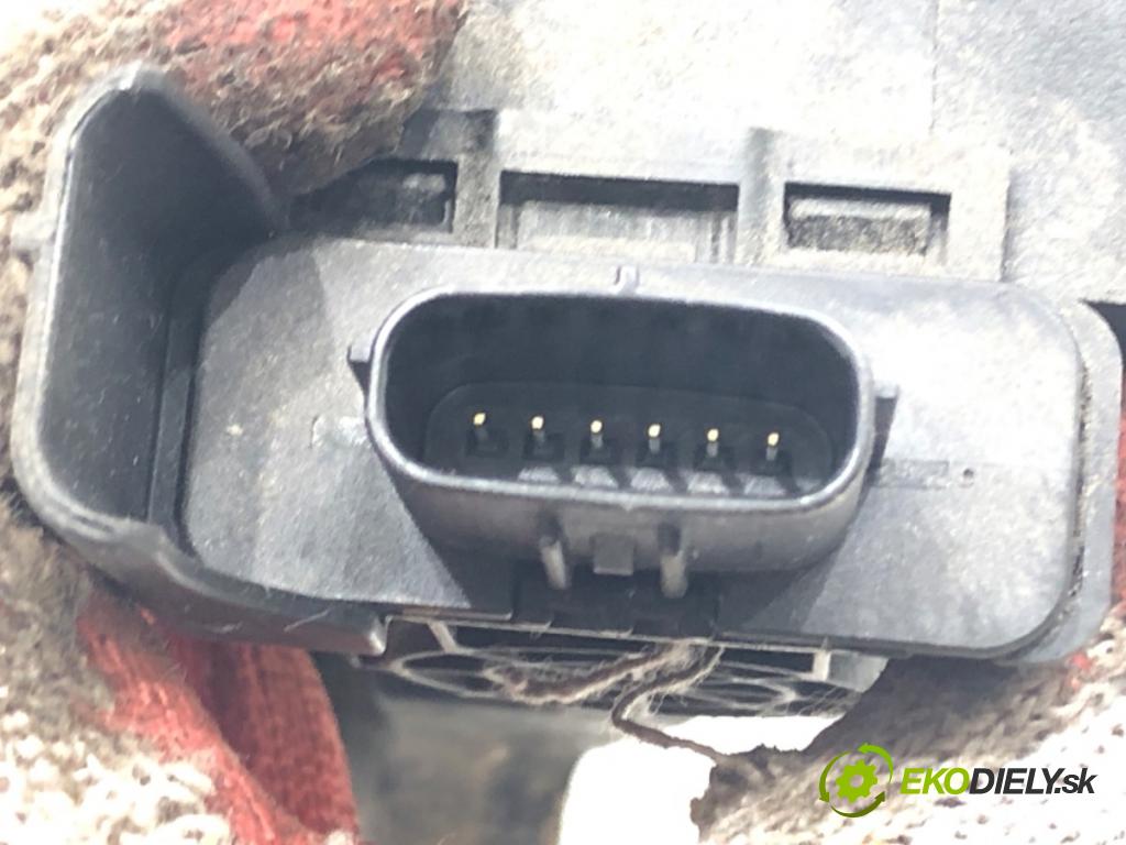 KIA OPTIMA Sportswagon (JF) 2016 - 2022    1.6 CRDi 100 kW [136 KM] olej napędowy 2018 - 2022  Potenciometer plynu  (Pedále)