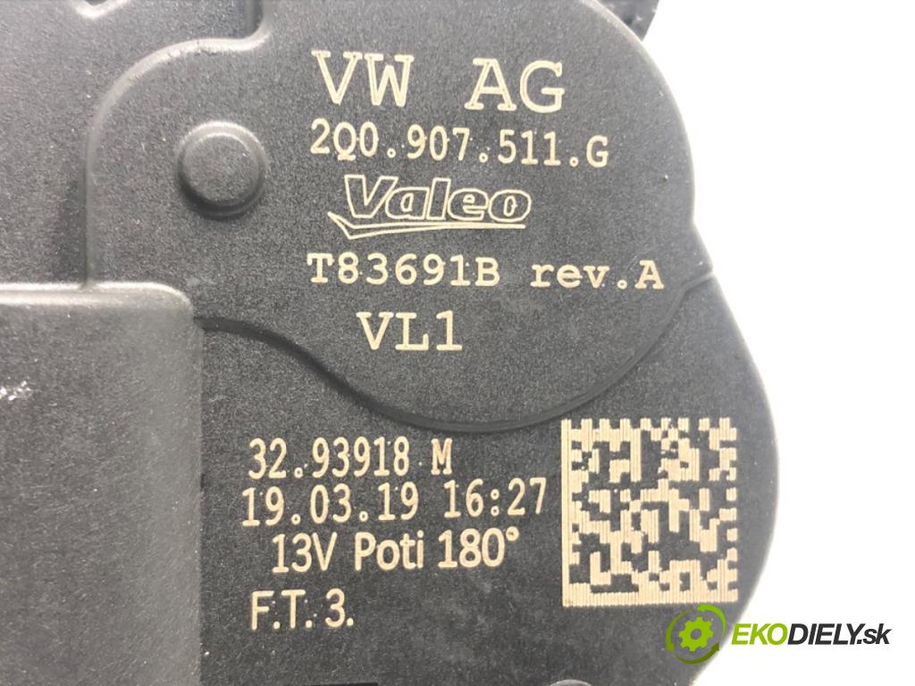 VW T-ROC (A11) 2017 - 2022    1.5 TSI 4motion 110 kW [150 KM] benzyna 2018 - 2022  motorek topení 5Q0907511A (Motorky topení)