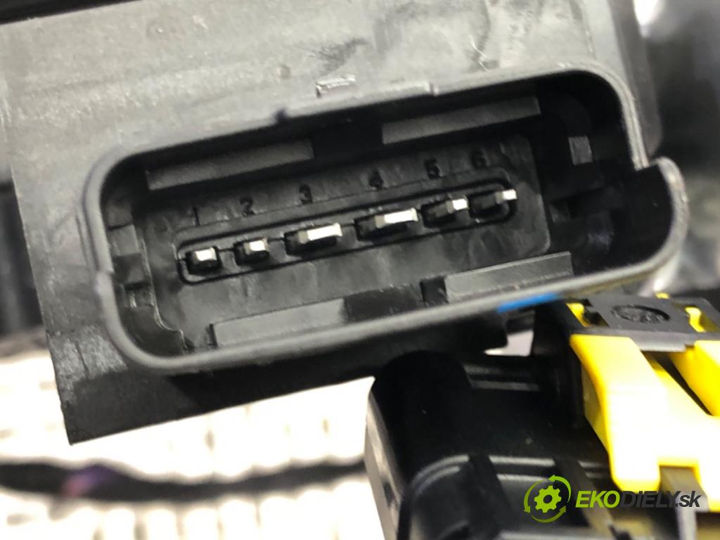 TOYOTA PROACE CITY VERSO nadwozie wielkoprzestrzenne (MPV) 2019 - 2022    1.5 D-4D 130 (BKYMA) 96 kW [131 KM] olej napędowy 2019 - 2022  mechanismus okna levý přední část 9840175880