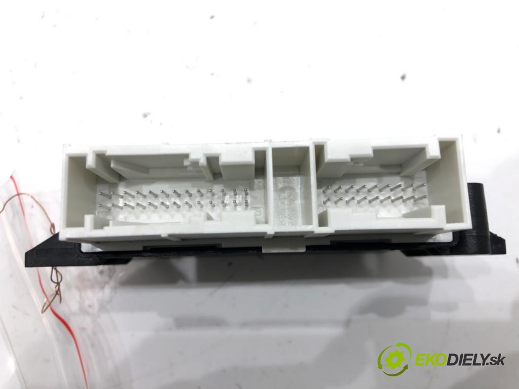 TOYOTA PROACE CITY VERSO nadwozie wielkoprzestrzenne (MPV) 2019 - 2022    1.5 D-4D 130 (BKYMA) 96 kW [131 KM] olej napędowy 2019 - 2022  Modul PDC 9838793680 (Ostatné)