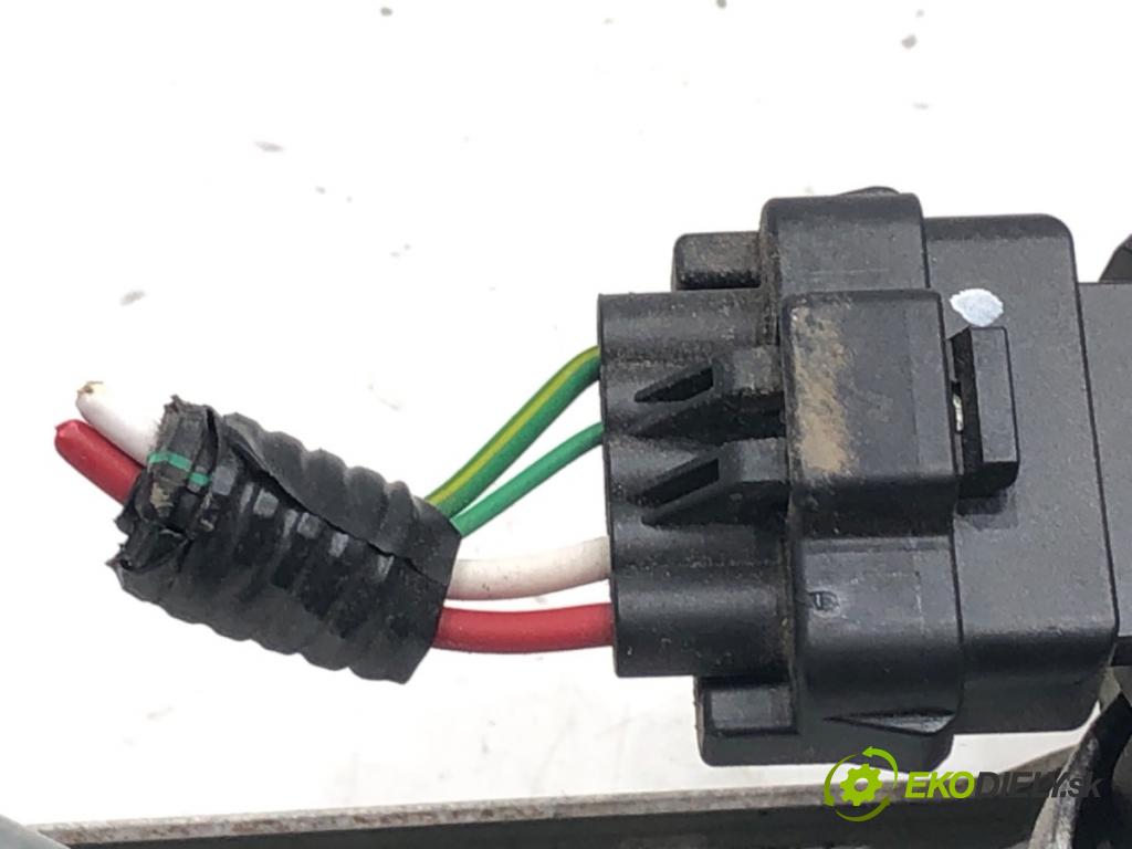 TOYOTA PROACE CITY VERSO nadwozie wielkoprzestrzenne (MPV) 2019 - 2022    1.5 D-4D 130 (BKYMA) 96 kW [131 KM] olej napędowy 2019 - 2022  Mechanizmus stieračov predný 9816558880 (Motorčeky stieračov predné)