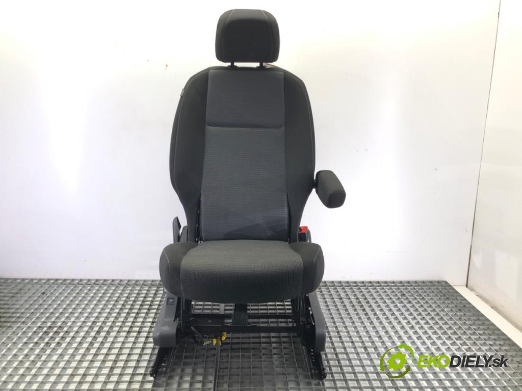 TOYOTA PROACE CITY VERSO nadwozie wielkoprzestrzenne (MPV) 2019 - 2022    1.5 D-4D 130 (BKYMA) 96 kW [131 KM] olej napędowy 2019 - 2022  Sedadlo pravy predný 
