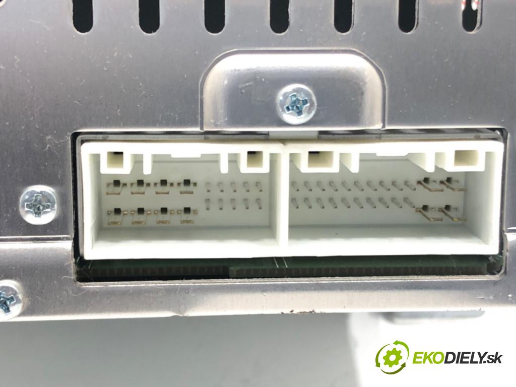 HYUNDAI i30 (GD) 2011 - 2022    1.6 CRDi 94 kW [128 KM] olej napędowy 2011 - 2015  RADIO 96170-A6210GU (Audio zariadenia)