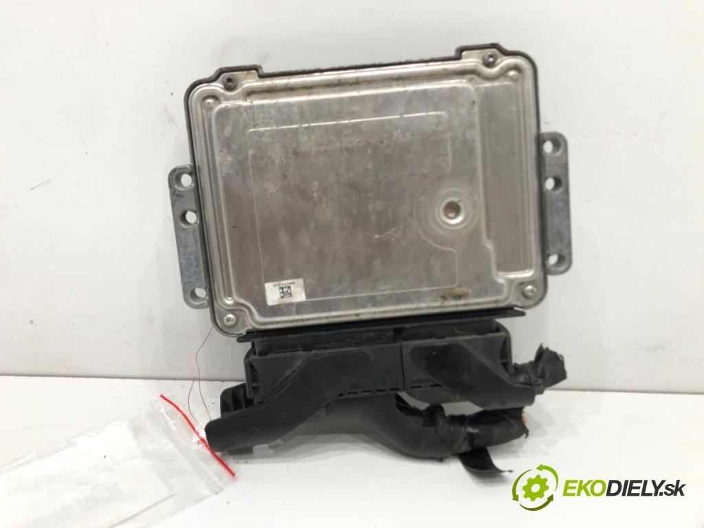 HYUNDAI i30 (GD) 2011 - 2022    1.6 CRDi 94 kW [128 KM] olej napędowy 2011 - 2015  riadiaca jednotka Motor 39112-2A980 0281030864 (Riadiace jednotky)