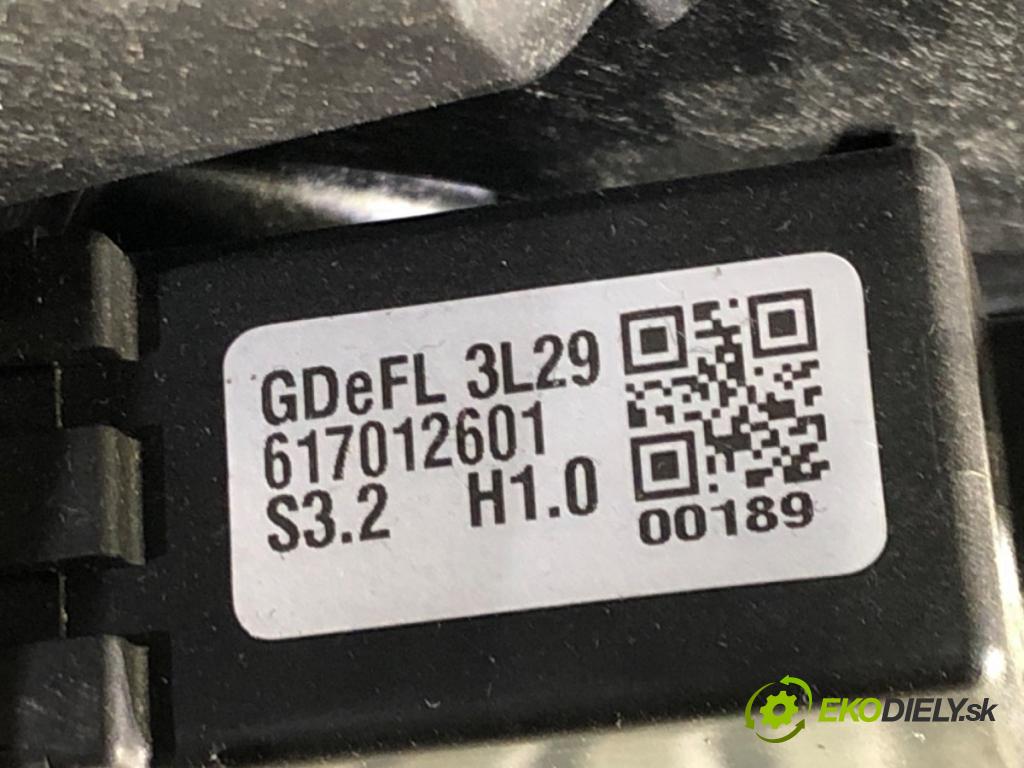HYUNDAI i30 (GD) 2011 - 2022    1.6 CRDi 94 kW [128 KM] olej napędowy 2011 - 2015  mechanismus okna levý přední část 82470-A6260